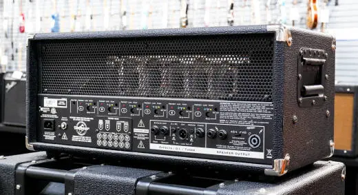 Traynor - 300 Watt All-Tube Bass Head 2